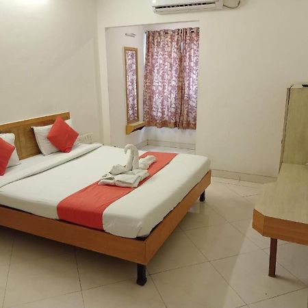 Hotel Kalasai Ширди Экстерьер фото