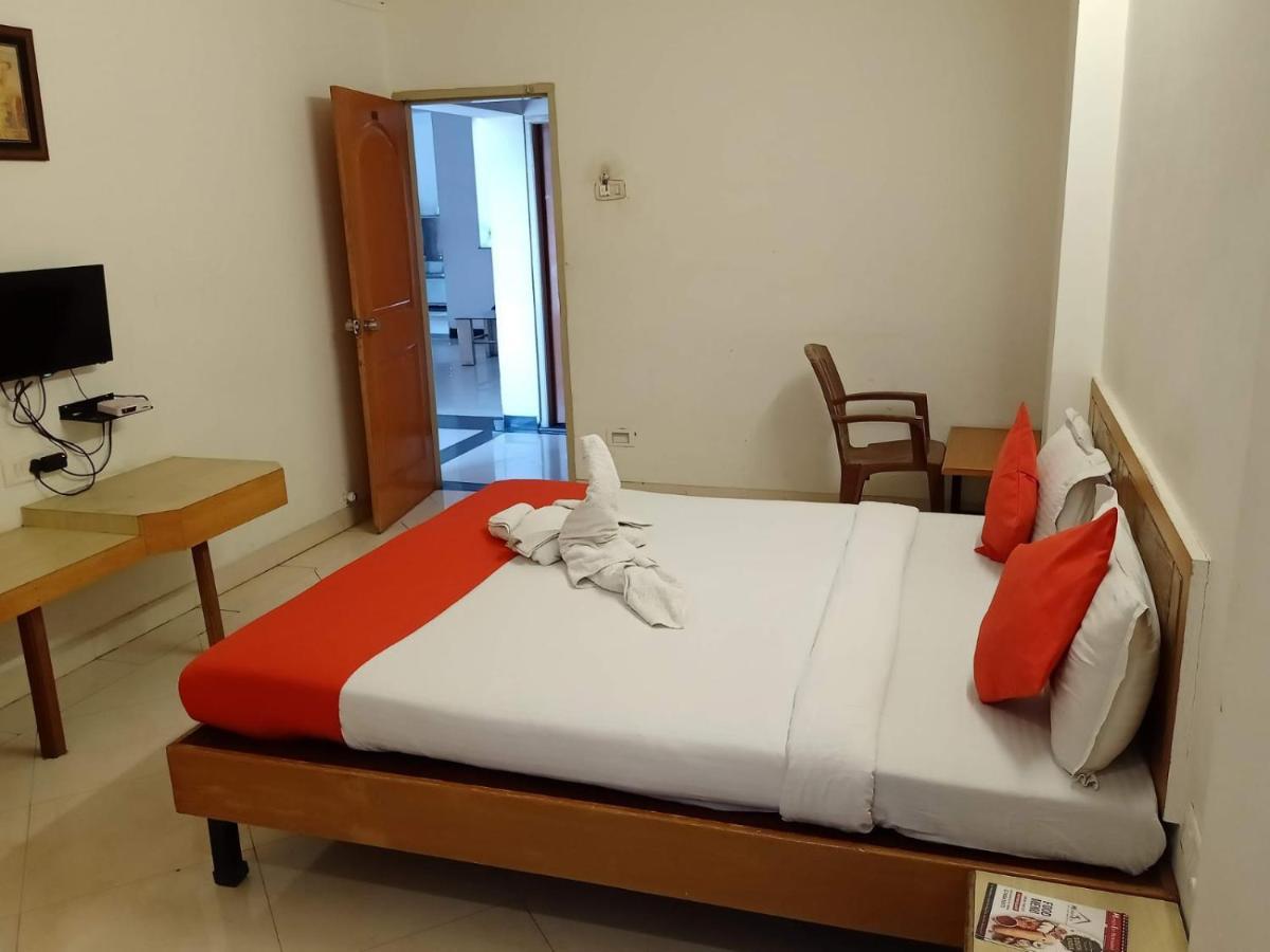 Hotel Kalasai Ширди Экстерьер фото
