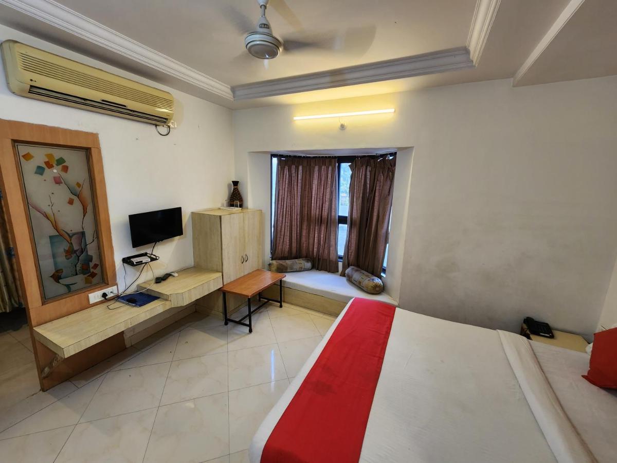 Hotel Kalasai Ширди Экстерьер фото