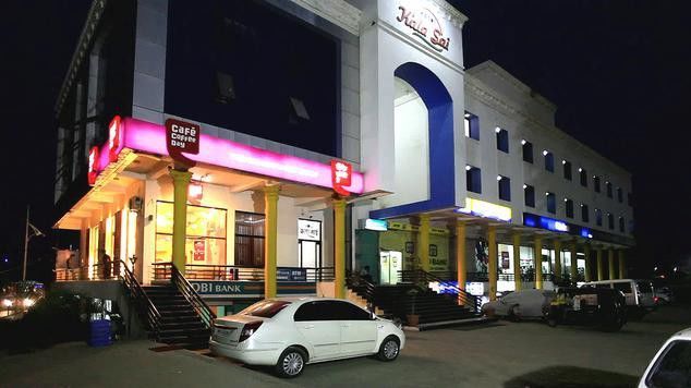 Hotel Kalasai Ширди Экстерьер фото